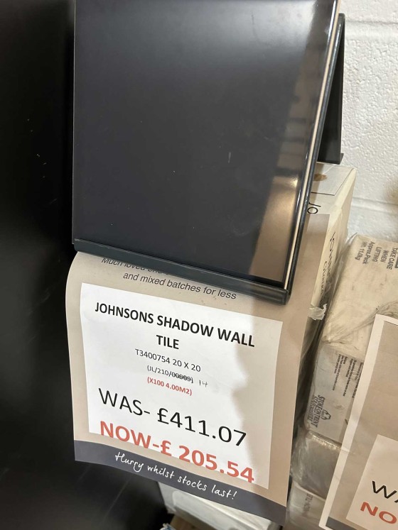 PRG107 Johnsons Gloss Shadow Wall Tile 200x200mm - 4m²